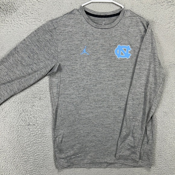 North Carolina Tar Heels Dri-Fit T-Shirt Tee Mens Small Gray Long Sleeve Jordan